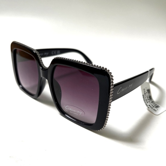 New Original CIRCUS BY SAM EDELMAN Oversized Square Sunglasses Black Silver Trim - Picture 1 of 7